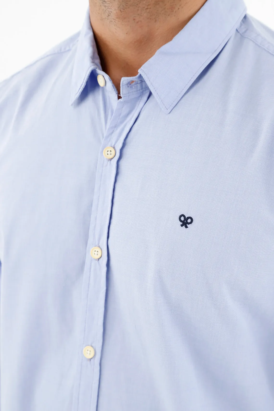 Camisa de botones azul para hombre