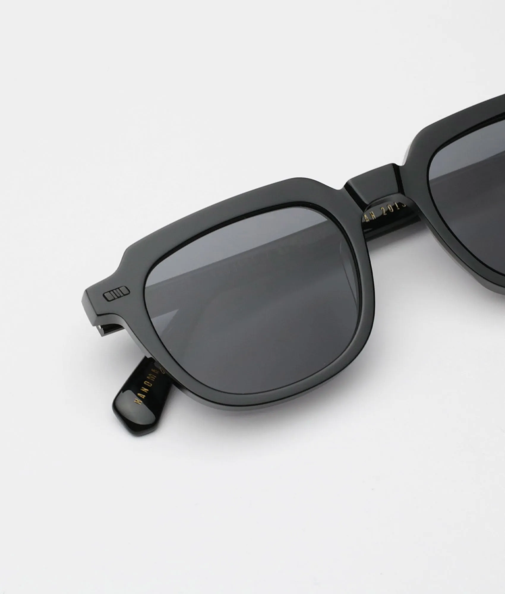 Dail Black